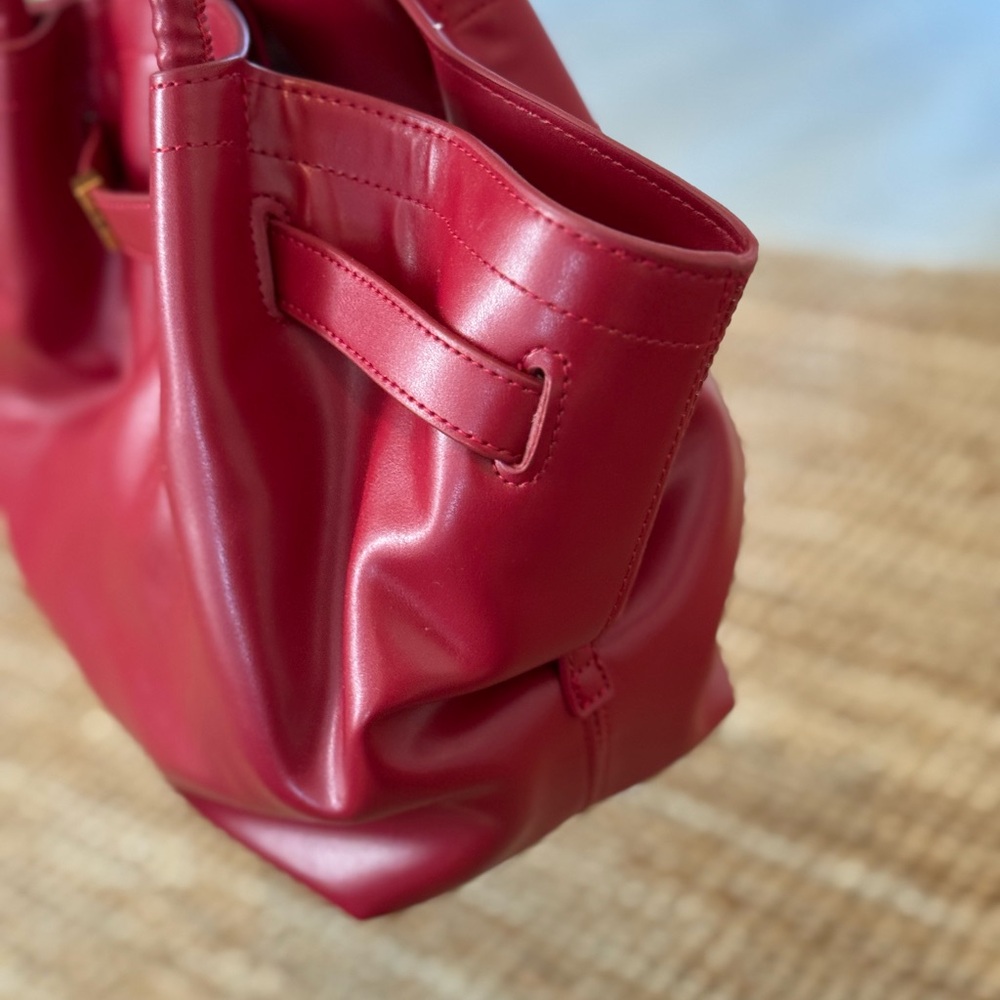 JW PEI Red Tote Bag - Picture 4 of 9